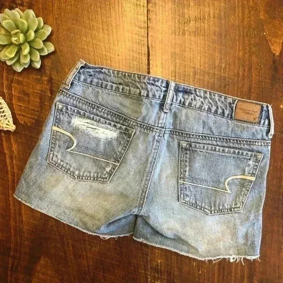 American Eagle | Distressed Jean Shorts - Picture 3 of 4